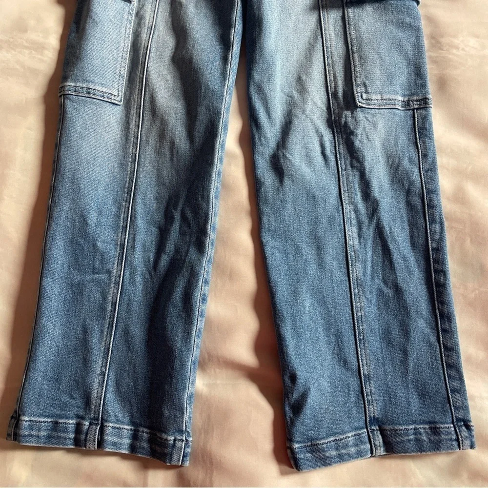 MOTHER- The Rambler Cargo Ankle Jeans in Riding the Cliffside Size 27 Mid Wash